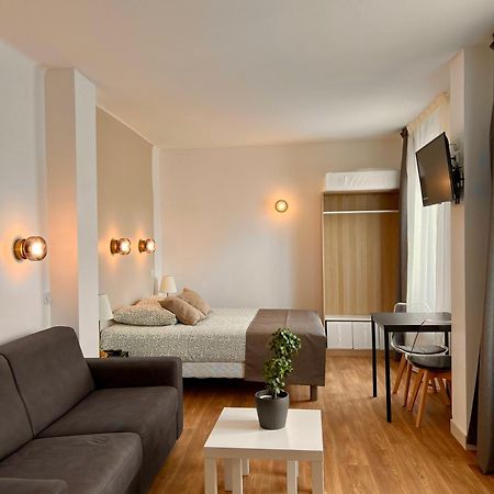 Studio 4 Pers Face Gare Sncf Appart Hotel Le Cygne D4 博格斯 外观 照片